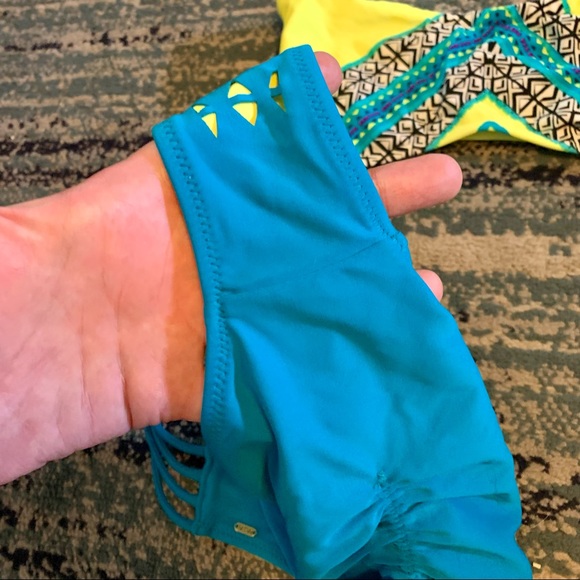 Blue and Neon Yellow Strappy Rip Curl Bikini, Sz M - Picture 11 of 13